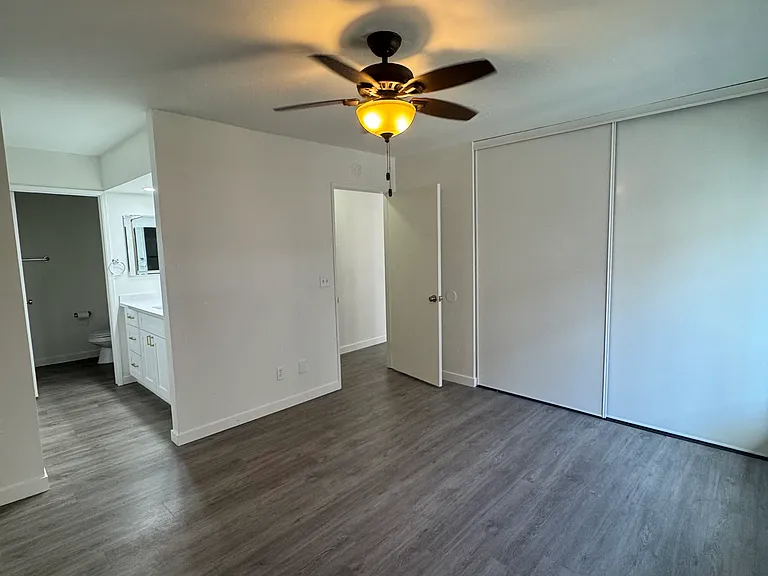 552 Canyon Dr #26 — Photo 2