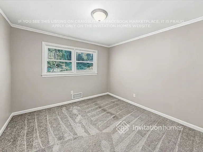 1734 Mary Lou Ln SE — Photo 16