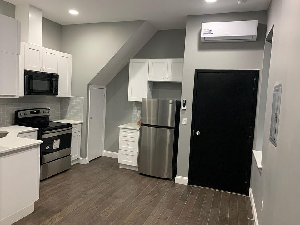 3rd floor apartment