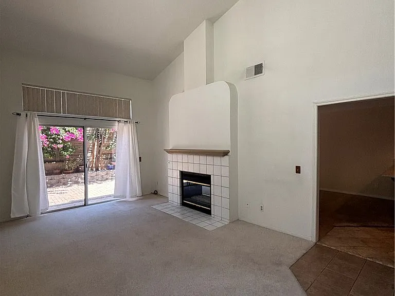 928 Lotus Cir — Photo 23