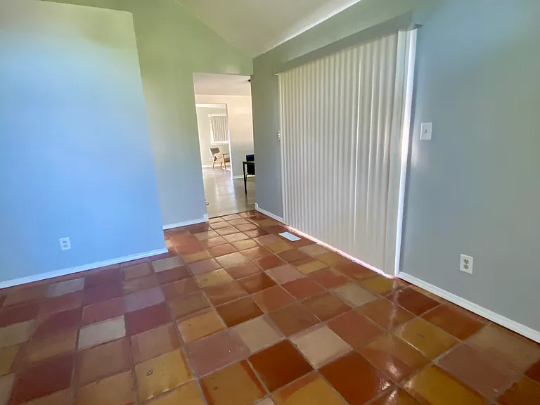 9315 Ellen Dr — Photo 7