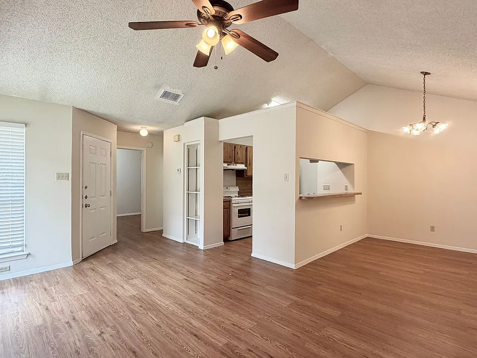 4506 Brown Bark Pl #A
