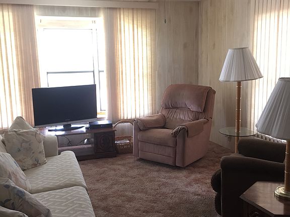 4th image of 4041 Rolling Oaks Dr