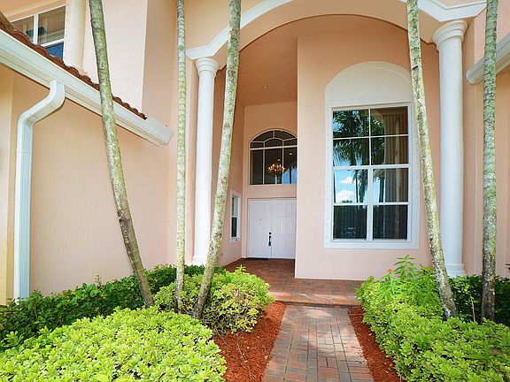 Home For Sale In Isle At Wellington