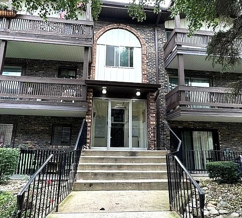 2nd image of 14013 James Dr APT 504