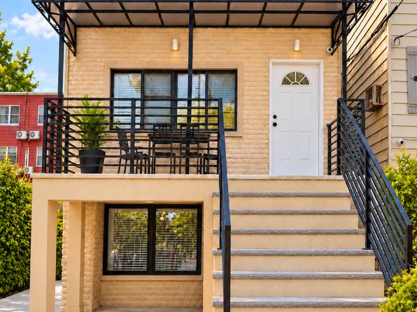 2574 Stillwell Avenue image 1 of 15