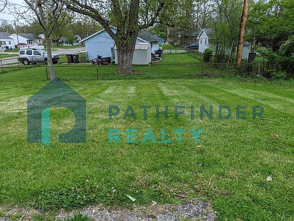 3rd image of 1630 Azalea Dr