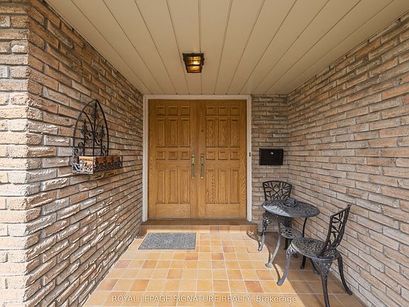 4th image of 20 Inverary Cres