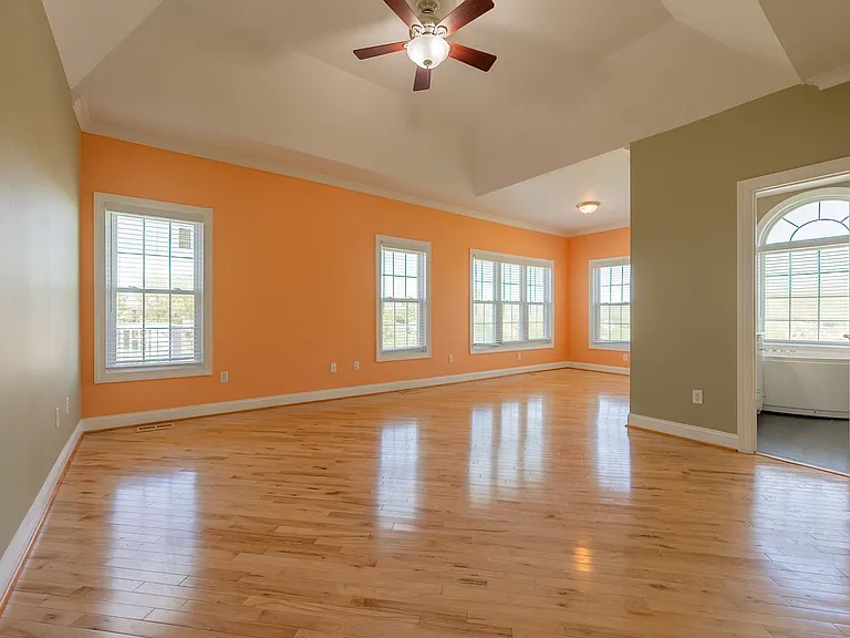 1701 Stratford View Dr — Photo 30