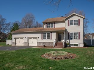 35 Fairlawn Street, Farmington, CT 06032