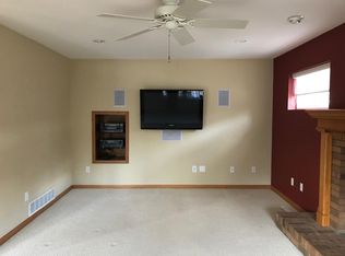 3043 Sandy Beach Rd NE, Swisher, IA 52338