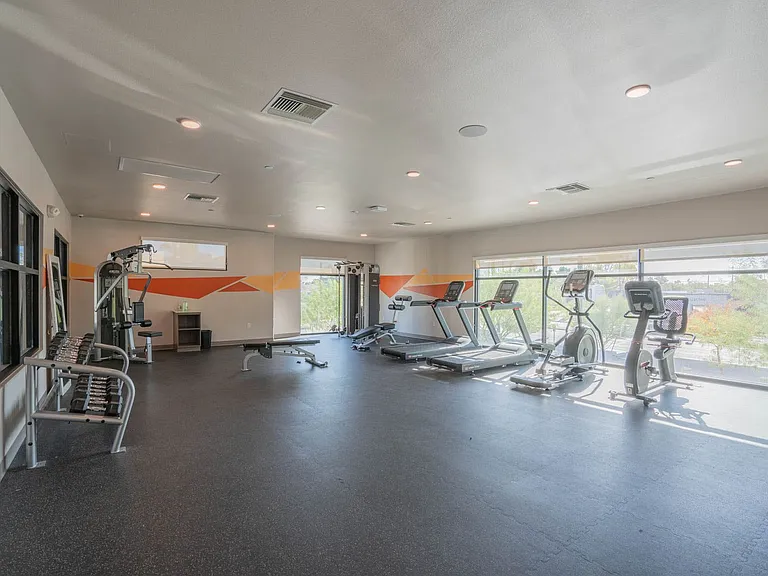 2044 S Willow Dr #ID1281116P — Photo 28