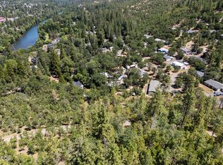 104 Fir St, Shady Cove, OR 97539