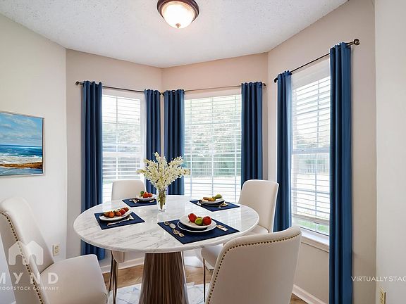 4th image of 6354 Amanda Oaks Cir N
