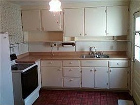 4th image of 4906 Canterbury St