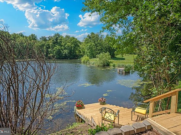 5th image of 6594 Hemlock Point Rd