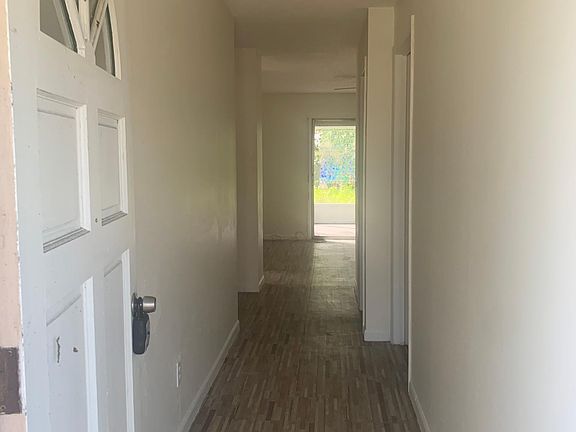 2nd image of 225 20th Ave