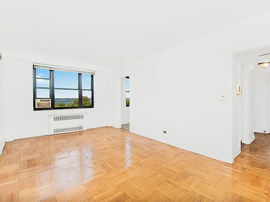 Sold by Veritas Property Management | media 25