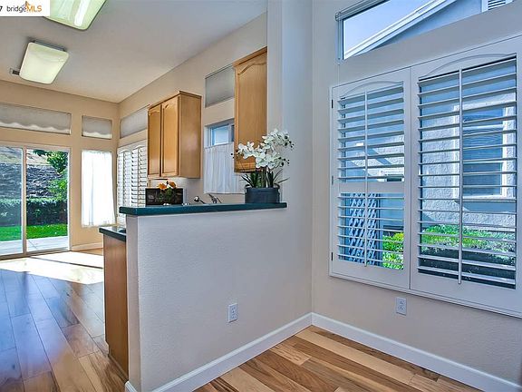 5th image of 1760 Kent Dr