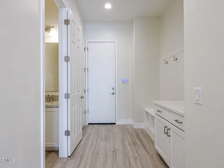 25428 N 19th Dr — Photo 15