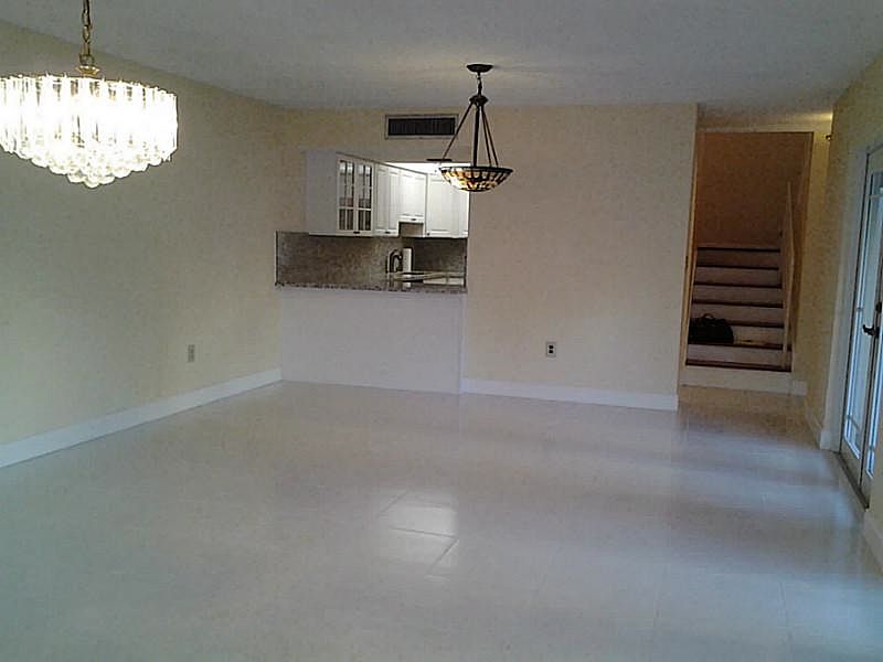 2nd image of 14364 SW 96th Ln
