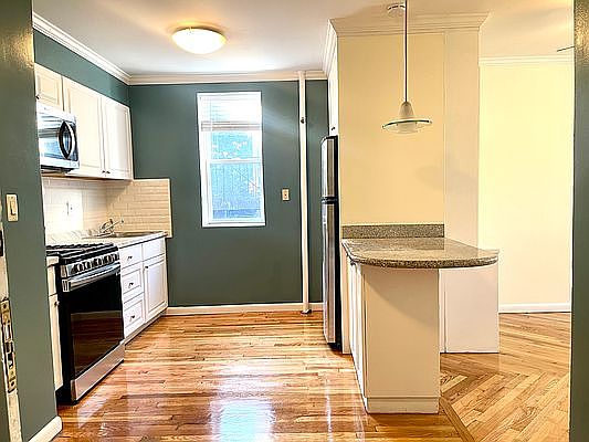 5th image of 303 E 104th St APT 8