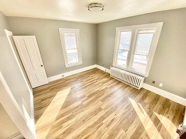 36 Clarke St — Photo 1