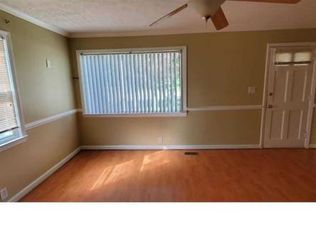 701 W Stallings St, Clayton, NC 27520