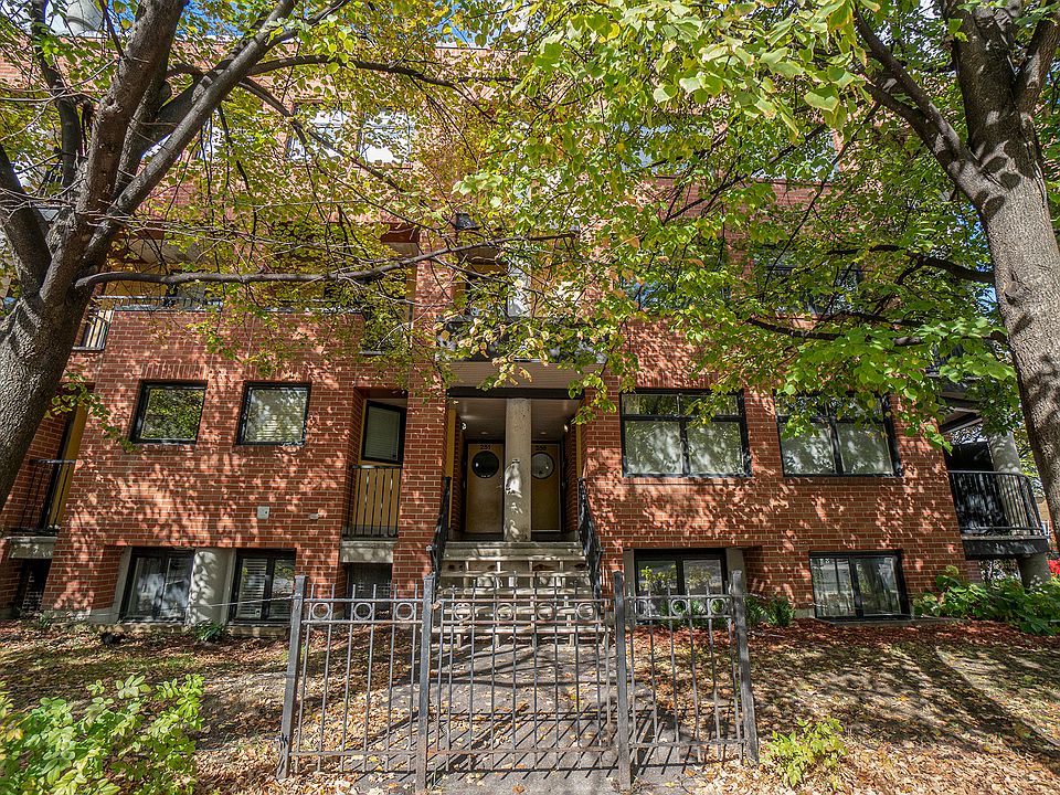 1st image of 249 Clarence St
