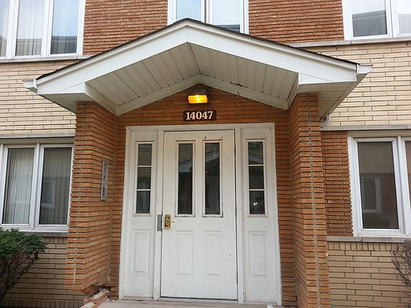 2nd image of 14047 S Tracy Ave APT 3A