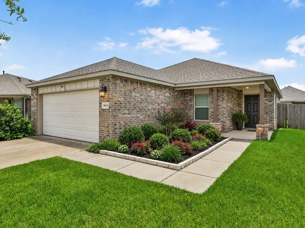 8611 Conquest Cir, Texas City, TX 77591