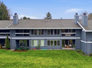 Laurel Park Vista Condo, Kirkland, WA 98033