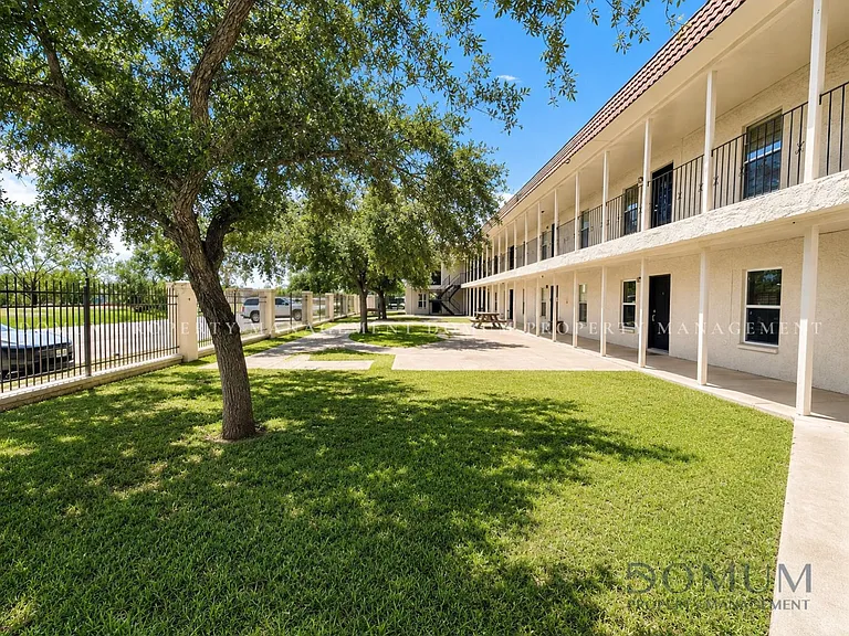 1811 Perkins Ave #1 — Photo 10