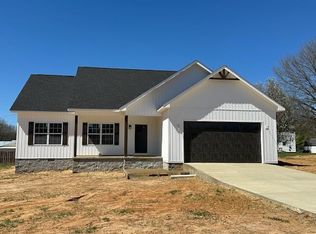 90 Red Fern Cv, Savannah, TN 38372