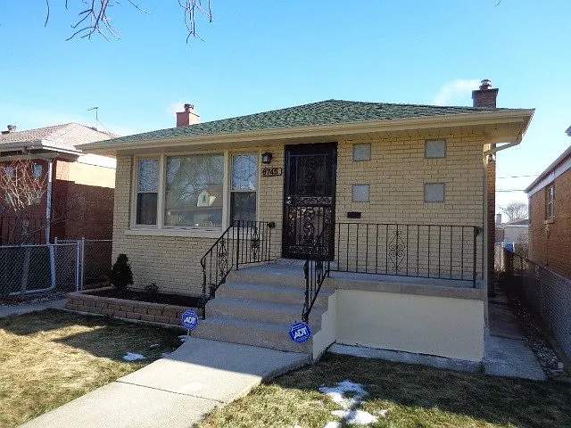 9745 S Harvard Ave photo 1