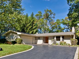 320 Harvey Ave, Grayslake, IL 60030