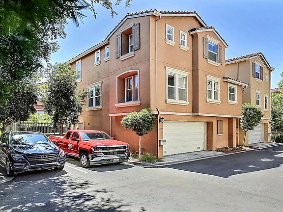 2nd image of 2747 Corde Terra Cir