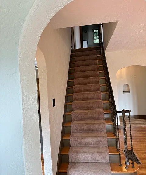 358 State St — Photo 16