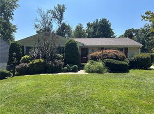 127 Opal Ct, Natrona Heights, PA 15065