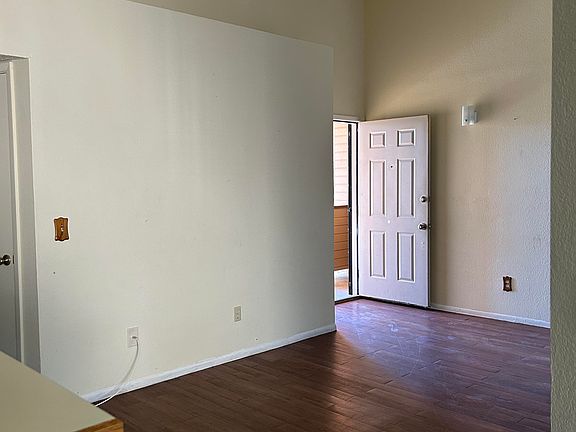 2nd image of 1698 W Park Wood Ln