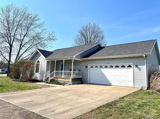 1157 Amanda St, Saint James, MO 65559