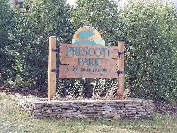 34 Levi Dr, Maggie Valley, NC 28751