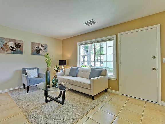 3rd image of 131 Puerto Golfito Ct
