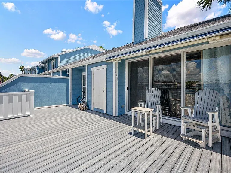 621 Ocean Dunes Cir — Photo 15