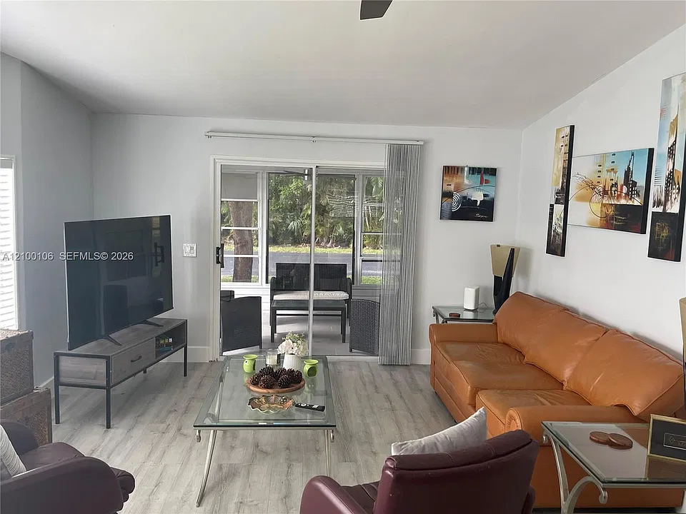 815 Sunglow St #815