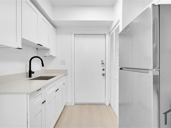 1814 NW 2nd Ct APT 2