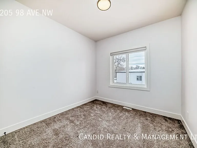 8205 98th Ave NW — Photo 29