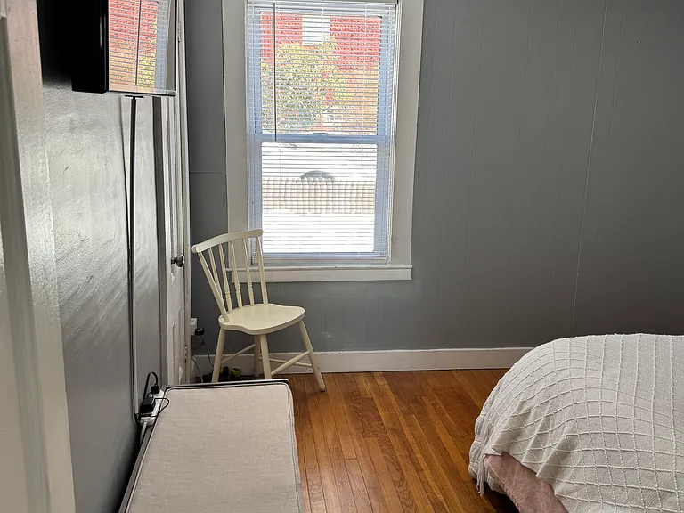 58 Mount Vernon St #1 — Photo 9