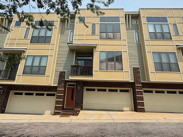 423 Steel Gardens Blvd — Photo 1