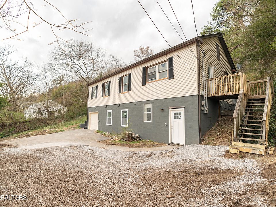 1st image of 3515 Greenway Dr